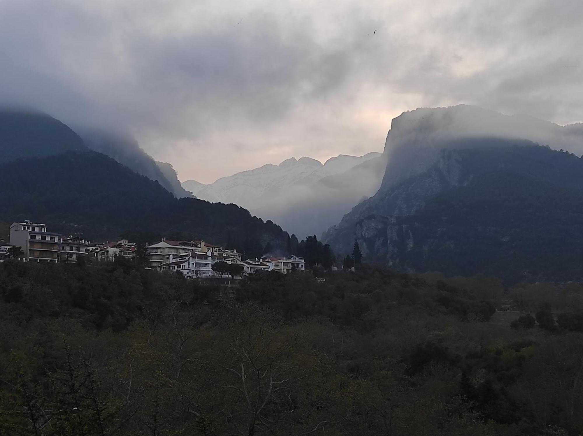 Ενοικιαζόμενα Δωμάτια Ενιπεύς- Rooms Enipeas Litochoro Exterior foto